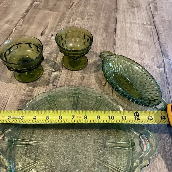 Jeannette Green Depression Glass CHERRY BLOSSOM Handled, two glasses, tray - Picture 5 of 6